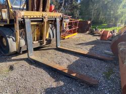 1984 Caterpillar V300b