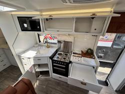2025 JB Caravans Scorpion Sting Air 22'
