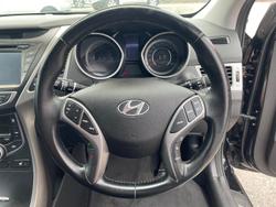 2014 Hyundai Elantra Premium MD3 Phantom Black