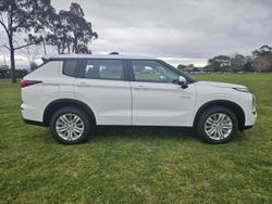 2024 Mitsubishi Outlander PHEV ES ZM MY24 AWD White