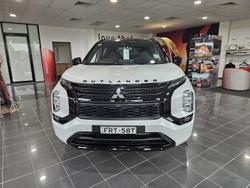 2024 Mitsubishi Outlander PHEV GSR ZM MY24 AWD White Diamond with Black Mica Roof