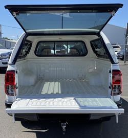 2019 Toyota
Hilux SR
