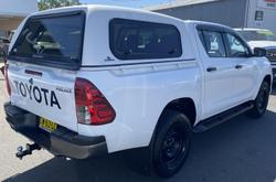 2019 Toyota
Hilux SR