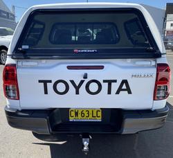 2019 Toyota
Hilux SR