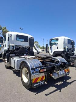 2012 Isuzu Gxd 165-350 PRIME MOVER