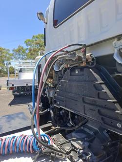 2012 Isuzu Gxd 165-350 PRIME MOVER