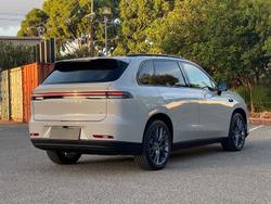2024 Leapmotor
C10 Design