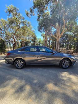 2024 Hyundai
                i30 Hybrid