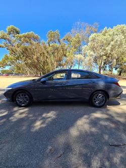 2024 Hyundai
                i30 Hybrid