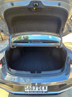 2024 Hyundai
                i30 Hybrid