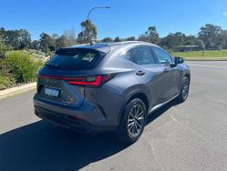 2024 Lexus
NX 350h Luxury