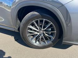 2024 Lexus
NX 350h Luxury