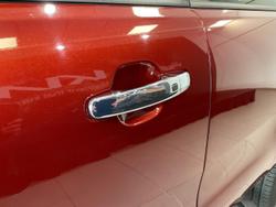 2021 Ford
                Everest Titanium