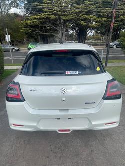 2024 Suzuki Swift Hybrid Plus UZ Pure White