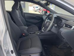 2022 Toyota
Corolla Ascent Sport Hybrid