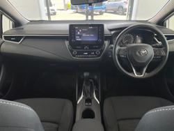 2022 Toyota
Corolla Ascent Sport Hybrid