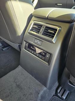 2024 Mazda
CX-80 G40e GT
