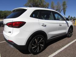 2025 MG ZS Essence Hybrid+