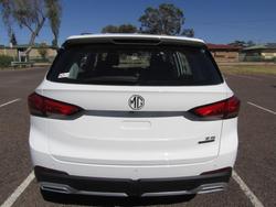 2025 MG ZS Essence Hybrid+