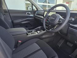 2025 Kia
Sorento Sport