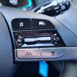 2024 Hyundai
                i30 Hybrid