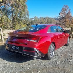 2024 Hyundai
                i30 Hybrid