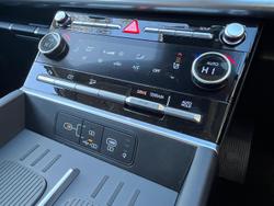 2025 Hyundai
Santa Fe