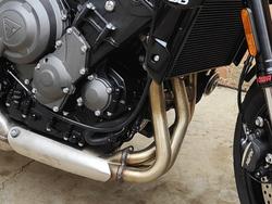 2025 TRIUMPH TRIDENT 660 ROAD RED