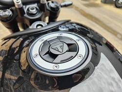 2025 TRIUMPH TRIDENT 660 ROAD RED