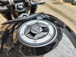2025 TRIUMPH TRIDENT 660 ROAD RED