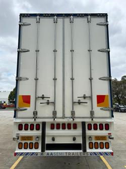 2009 Krueger St3 24 Pallet Sd Refrigerated Curtain Sider