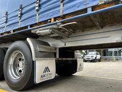 2009 Krueger
                St3 24 Pallet Sd Refrigerated Curtain Sider 