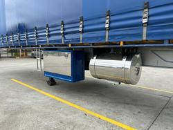 2009 Krueger St3 24 Pallet Sd Refrigerated Curtain Sider