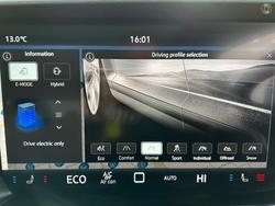 2024 Volkswagen Touareg R