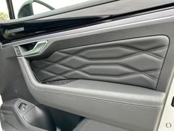 2024 Volkswagen Touareg R