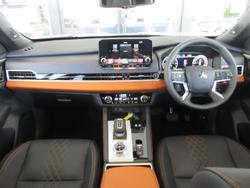 2024 Mitsubishi Outlander PHEV Exceed Tourer