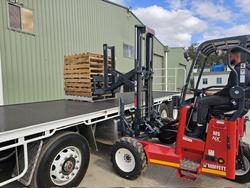 2024 Moffett
M5 Nx 25.3 With Extra Reach