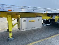 2016 Maxitrans 34 Pallet -18 High Cube Reefer, Roller Door, Tail Gate Yellow