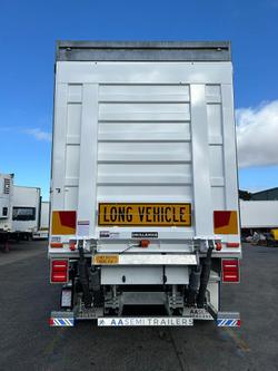 2016 Maxitrans 34 Pallet -18 High Cube Reefer, Roller Door, Tail Gate Yellow