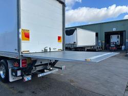 2016 Maxitrans 34 Pallet -18 High Cube Reefer, Roller Door, Tail Gate Yellow