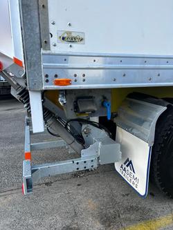 2016 Maxitrans 34 Pallet -18 High Cube Reefer, Roller Door, Tail Gate Yellow