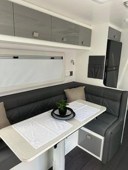 2025 JB Caravans Dirt Roader Family 22.0