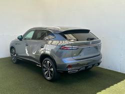 2024 MG
HS Essence