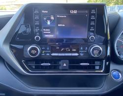 2021 Toyota
                Kluger GX
