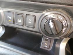 2015 Nissan
Navara ST-X