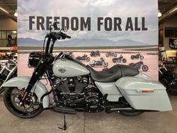 2025 HARLEY-DAVIDSON FLHRXS ROAD KING SPECIAL