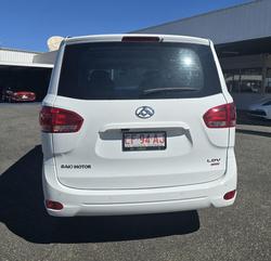 2024 LDV G10 + SV7C MY24 Blanc White