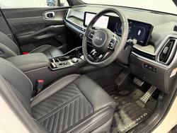 2024 Kia
                Sorento HEV GT-Line