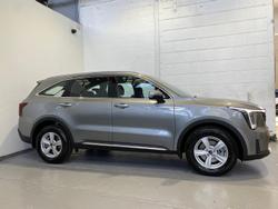 2024 Kia
Sorento S