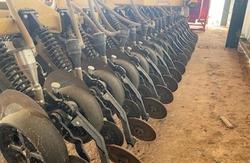 0 SERAFIN ULTISOW 6M 32 ROW RIGID LINKAGE BAR USED YELLOW